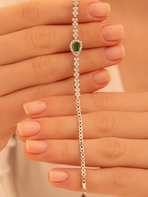 Kadın Gümüş Bileklik - Peri Zümrüt Taşlı Damla Model Kadın Bileklik