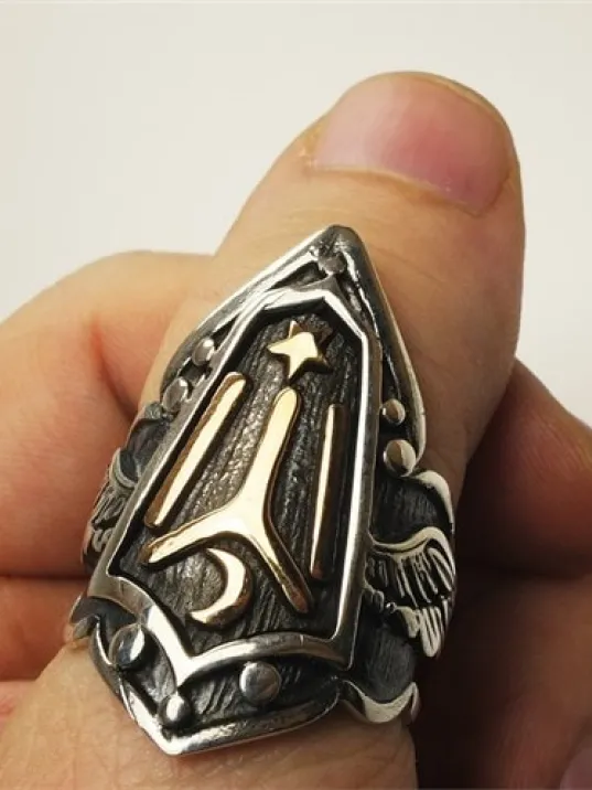 Ertuğrul Iyı Motifli Gümüş Erkek Zihgir Yüzük Ertuğrul Iyı Motifli Gümüş Erkek Zihgir Yüzük