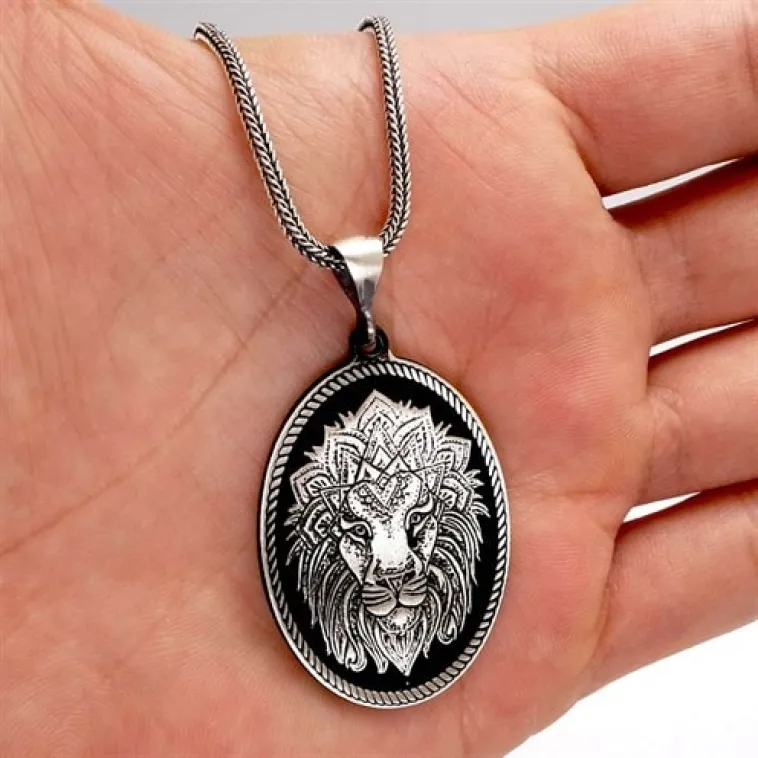 Aslan Modeli Erkek Gümüş Kolye Zincir Aslan Modeli Erkek Gümüş Kolye Zincir