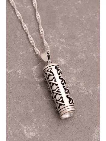 Gümüş Dikiş Motifli Muska Cevşen Kolye