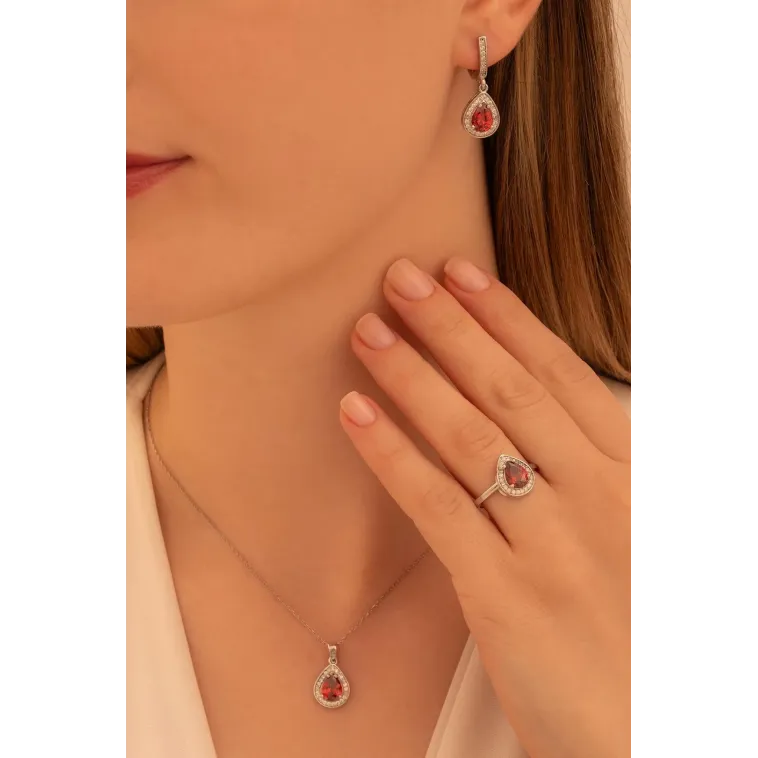 Kadın Gümüş Set - Mekik Model Yakut Taşlı Zirkon Süslemeli Rodyumlu Kadın Set Kadın Gümüş Set - Mekik Model Yakut Taşlı Zirkon Süslemeli Rodyumlu Kadın Set