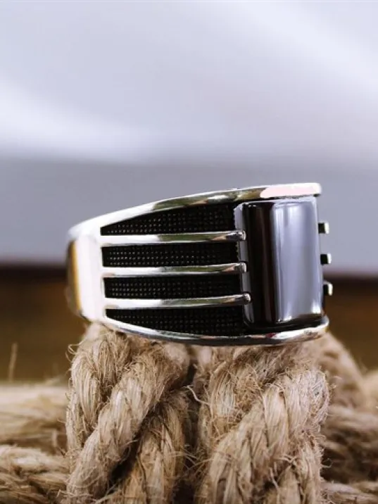 Siyah Oniks Taşlı Model Özel Seri Erkek Gümüş Yüzük