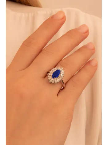 Kadın Gümüş Yüzük - Damla Model Safir Taşlı Baget Süslemeli Rodyumlu Kadın Yüzük