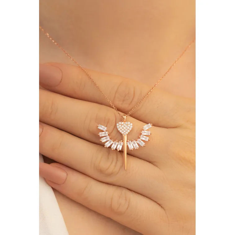 Kadın Gümüş Kolye - Zirkon Taşlı Rose Kalpli Mikailin Kılıcı Model 2 Kadın Gümüş Kolye Kadın Gümüş Kolye - Zirkon Taşlı Rose Kalpli Mikailin Kılıcı Model 2 Kadın Gümüş Kolye