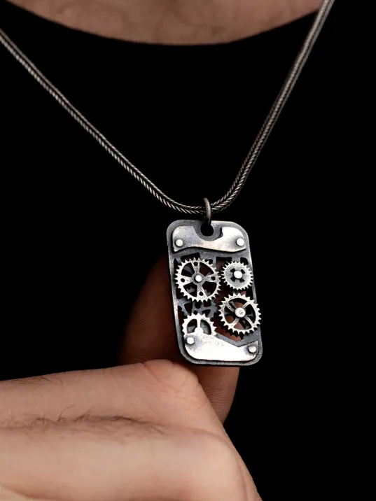 Erkek Gümüş Kolye - Oksitli Model Makina Mühendislerine Dişli Çarklı Mekanizma Gümüş Kolye
