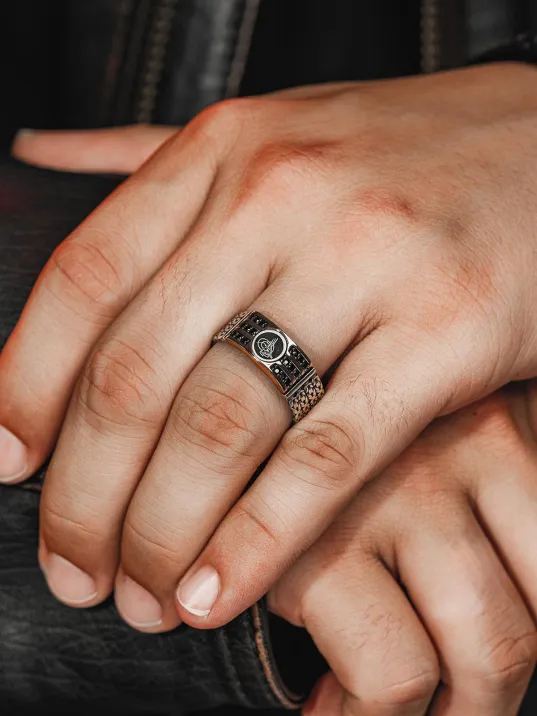 Erkek Gümüş Yüzük - Kral Zincirli Zirkon Taşlı Osmanlı Tuğralı İşlemeli Erkek Yüzük