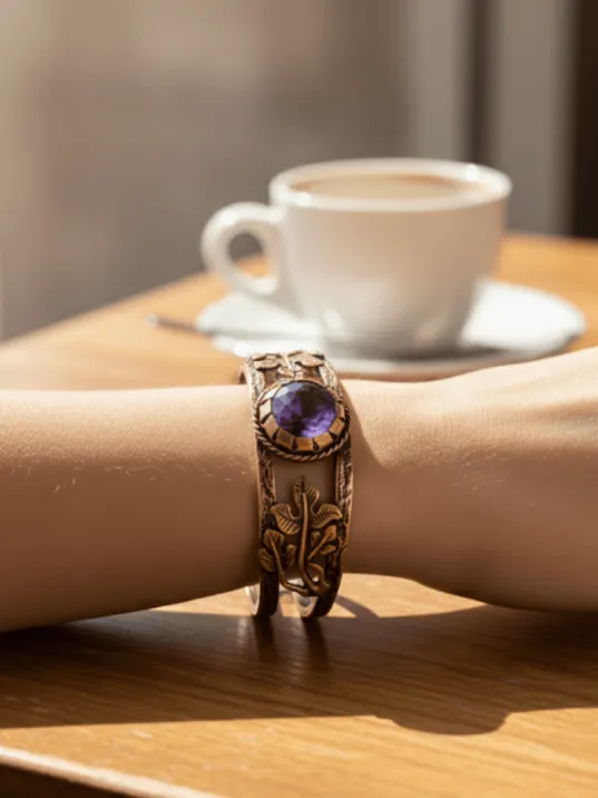 Mor Ametist Taşlı Antik Bakır Kadın Bileklik – Metal Kutu Ve Doğal Taşlar