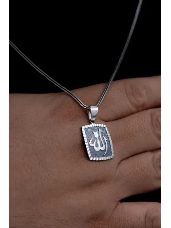 Kalem İşçilikli Allah Yazılı Erkek Gümüş Kolye Zincir