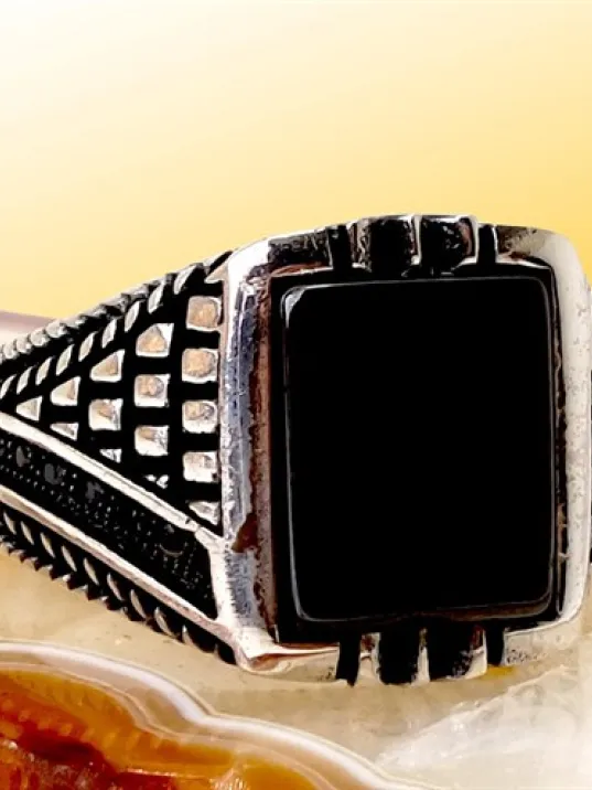 Mikro Bezemeli Oniks Taşlı Gümüş Erkek Yüzük