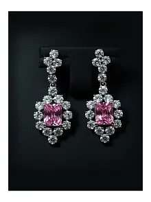 Kadın Gümüş Küpe - Bella Model Kare Pembe Zirkon Taşlı Küpe