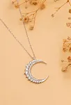 Zirkon Taşlı Hilal Model 2 Kadın Gümüş Kolye GKLGMSHLLM2-GMS