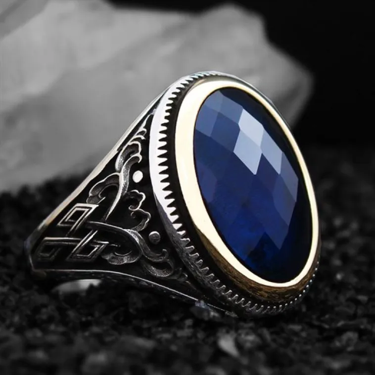 Lacivert Safir Kristal Kesim Taşlı Özel Seri Erkek Gümüş Yüzük Lacivert Safir Kristal Kesim Taşlı Özel Seri Erkek Gümüş Yüzük