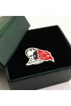Atatürk İmzalı Siluetli Ve Bayraklı Gümüş Rozet Yaka İğnesi Mineli Model Atatürk İmzalı Siluetli Ve Bayraklı Gümüş Rozet Yaka İğnesi Mineli Model
