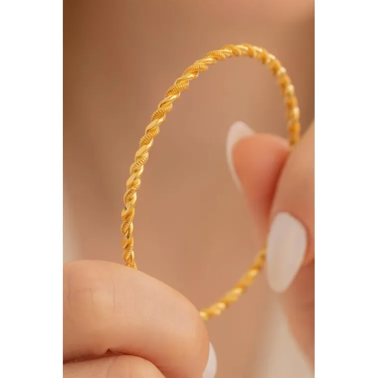 Kadın Gümüş Bilezik - 3mm Kalınlıkta 22 Ayar Burma Altın Kaplama Gümüş Bilezik Kadın Gümüş Bilezik - 3mm Kalınlıkta 22 Ayar Burma Altın Kaplama Gümüş Bilezik
