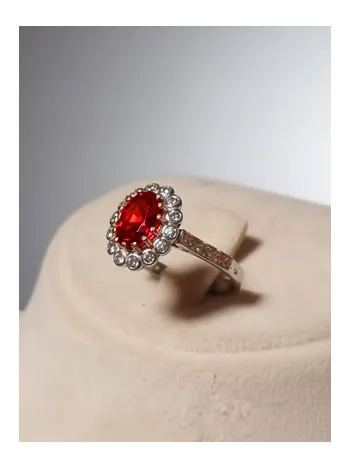 Kadın Gümüş Yüzük - Yuvarlak Doğal Kırmızı Safir Taşlı Gümüş Yüzük