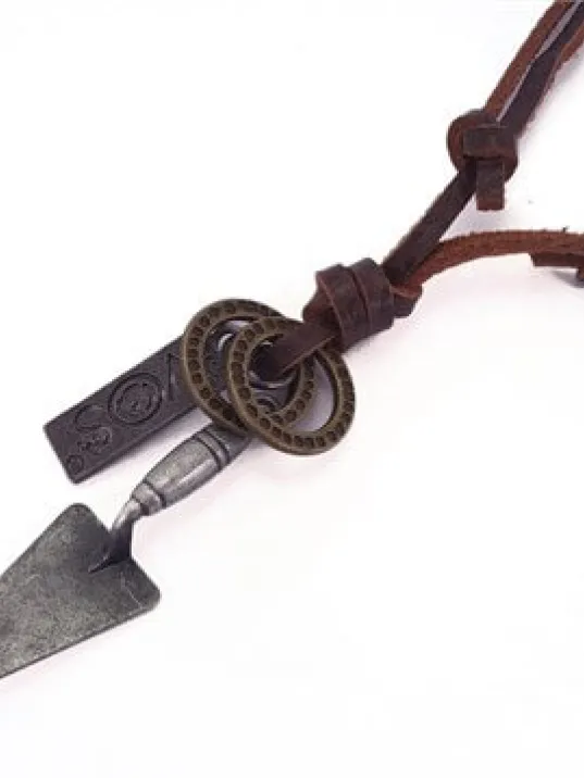 Mala Erkek Deri Kolye İnşaatçılara Özel