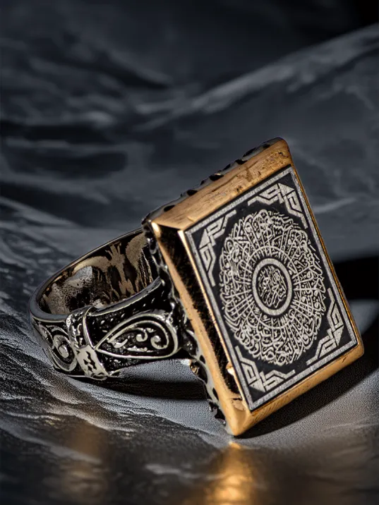 Erkek İnşirah Suresi İşlemeli Dikdörtgen Model Yanı Damla Motifli 925 Ayar Gümüş Yüzük