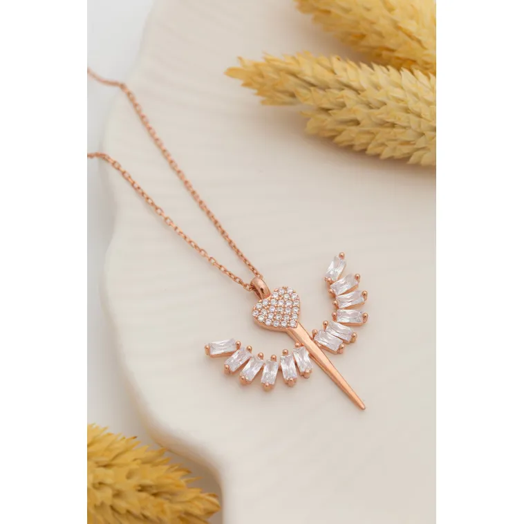 Kadın Gümüş Kolye - Zirkon Taşlı Rose Kalpli Mikailin Kılıcı Model 2 Kadın Gümüş Kolye Kadın Gümüş Kolye - Zirkon Taşlı Rose Kalpli Mikailin Kılıcı Model 2 Kadın Gümüş Kolye