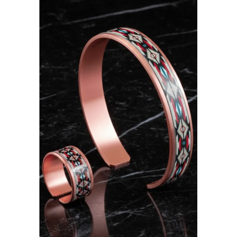 Kadın Bakır Bileklik Yüzük Set - İvan Model Özel Baskı Metal Kutu Ve Kuvars Taşı Kadın Bakır Bileklik Yüzük Set - İvan Model Özel Baskı Metal Kutu Ve Kuvars Taşı