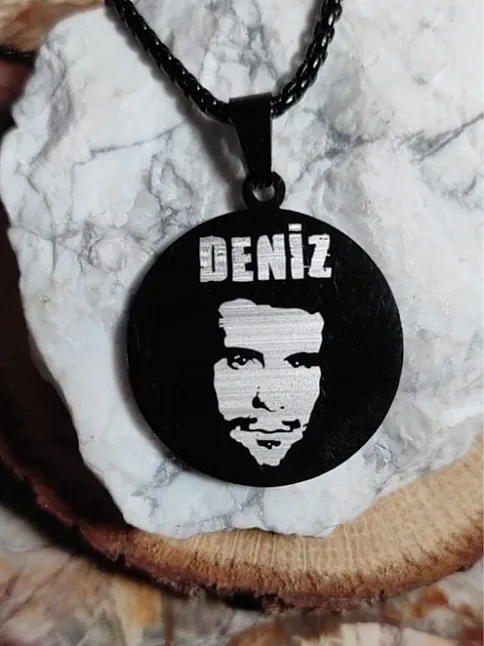 Deniz Gezmiş Çelik Kolye Erkek Kadın Deniz Gezmiş Çelik Kolye Erkek Kadın