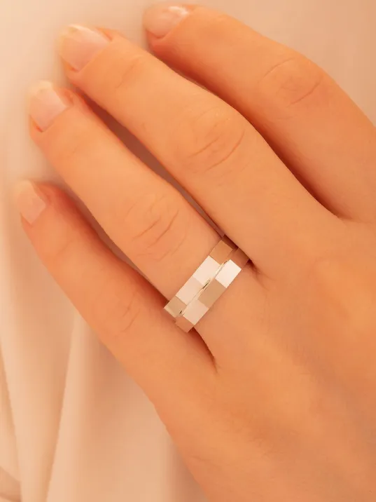 Kadın Gümüş Yüzük - 925 Ayar Yakamoz Model Gümüş Alyans Yüzük