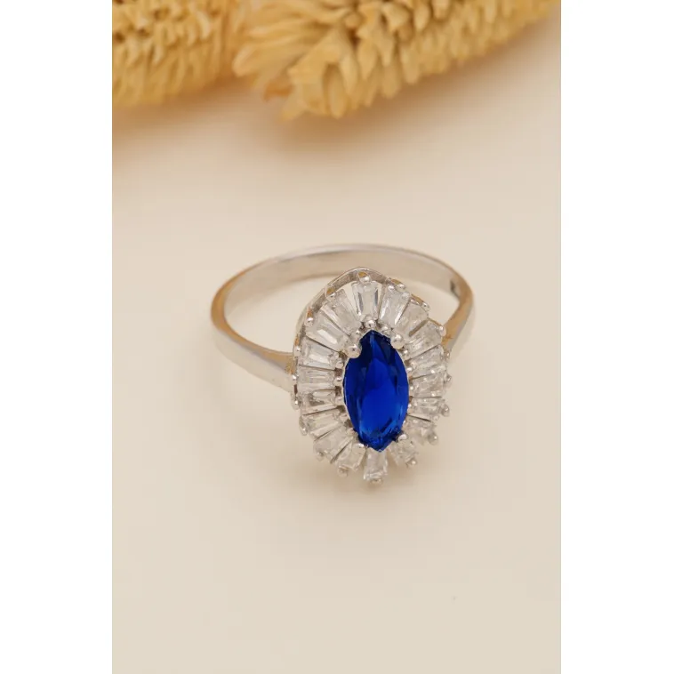 Kadın Gümüş Yüzük - Damla Model Safir Taşlı Baget Süslemeli Rodyumlu Kadın Yüzük Kadın Gümüş Yüzük - Damla Model Safir Taşlı Baget Süslemeli Rodyumlu Kadın Yüzük