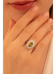 Kadın Gümüş Yüzük - Damla Model Zultanit Taşlı Baget Süslemeli Rodyumlu Kadın Yüzük