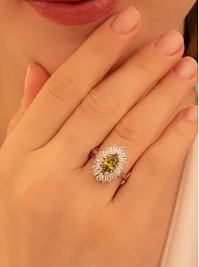 Kadın Gümüş Yüzük - Damla Model Zultanit Taşlı Baget Süslemeli Rodyumlu Kadın Yüzük