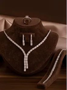 Kadın Gümüş Takı Seti - Dilruba Baget Taşlı Kare Model Kolye, Bileklik, Yüzük, Küpe Tam Set