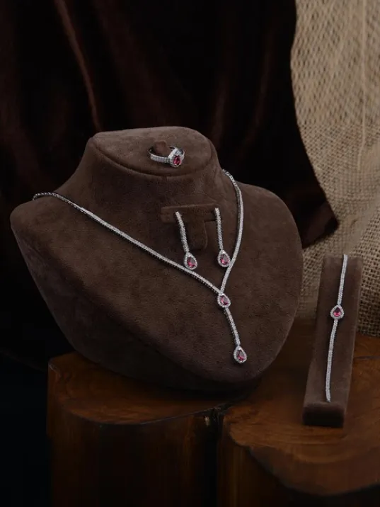 Ela Bayan Yakut Taşlı Gümüş Su Yolu Set - Kolye, Bileklik, Küpe, Yüzük