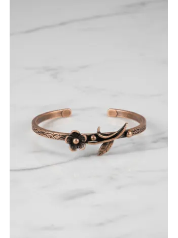 Kadın Bakır Bileklik - Çiçek Model İnce Metal Kutu Ve Doğal Taşlı Bilezik
