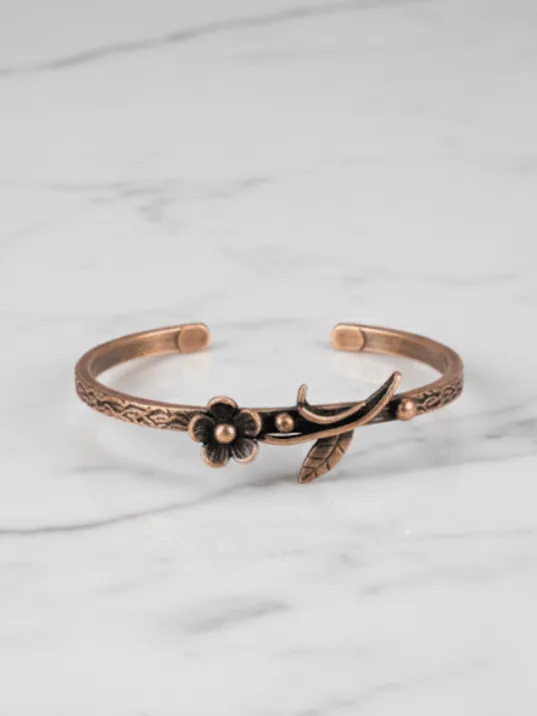 Kadın Bakır Bileklik - Çiçek Model İnce Metal Kutu Ve Doğal Taşlı Bilezik