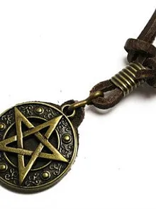 Pentagram Yıldız Erkek Deri Kolye