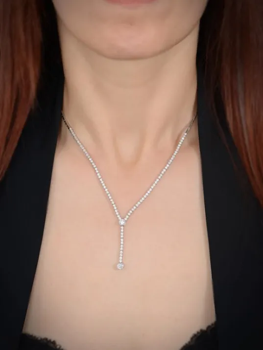Alyona Bayan Zirkon Taşlı Gümüş Su Yolu Set - Kolye, Bileklik, Küpe, Yüzük Alyona Bayan Zirkon Taşlı Gümüş Su Yolu Set - Kolye, Bileklik, Küpe, Yüzük