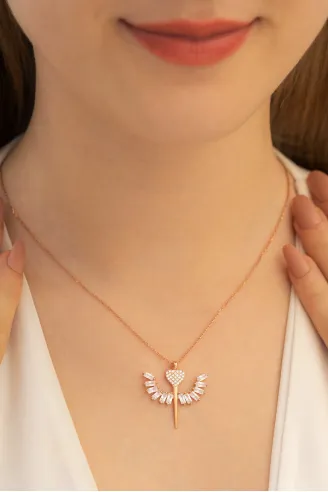 Kadın Gümüş Kolye - Zirkon Taşlı Rose Kalpli Mikailin Kılıcı Model 2 Kadın Gümüş Kolye