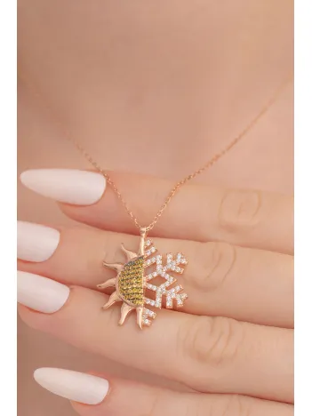 Zirkon Taşlı Yarım Güneş Kar Tanesi Model Kadın Gümüş Kolye GKLKRGNSM1D-ROS