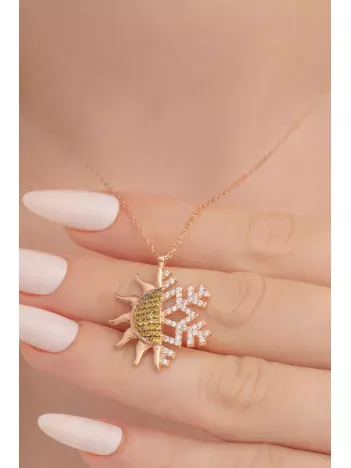 Zirkon Taşlı Yarım Güneş Kar Tanesi Model Kadın Gümüş Kolye GKLKRGNSM1D-ROS