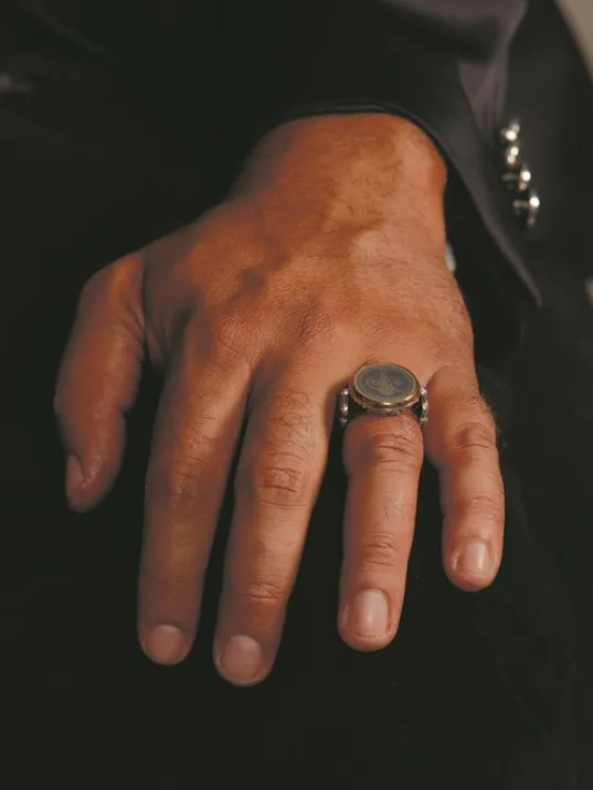 Osmanlı Tuğra İşlemeli Kenarları Motifli 925 Ayar Erkek Gümüş Yüzük GYZOTTOMANT-GMS