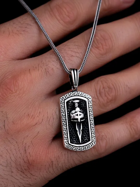Erkek Gümüş Kolye - Grek Desenli Savaşçı Maskesi Tilki Kuyruğu Zincir Erkek Kolye Erkek Gümüş Kolye - Grek Desenli Savaşçı Maskesi Tilki Kuyruğu Zincir Erkek Kolye
