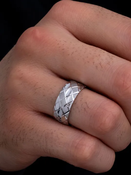 Erkek Gümüş Yüzük - 925 Ayar Baklava Desenli Gümüş Alyans Yüzük