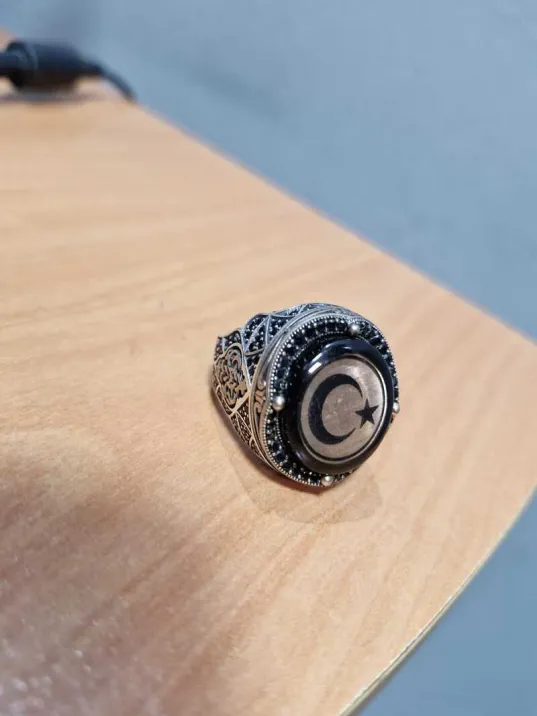 Erkek Gümüş Yüzük - Ay Yıldız İşlemeli Siyah Zirkon Taşlı Lüks Erkek Yüzük