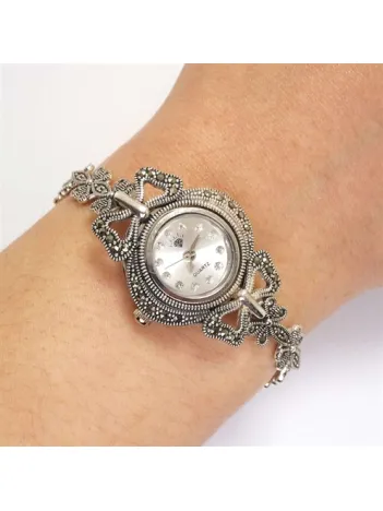 Helen Markazit Taş Detaylı Bayan Gümüş Saat