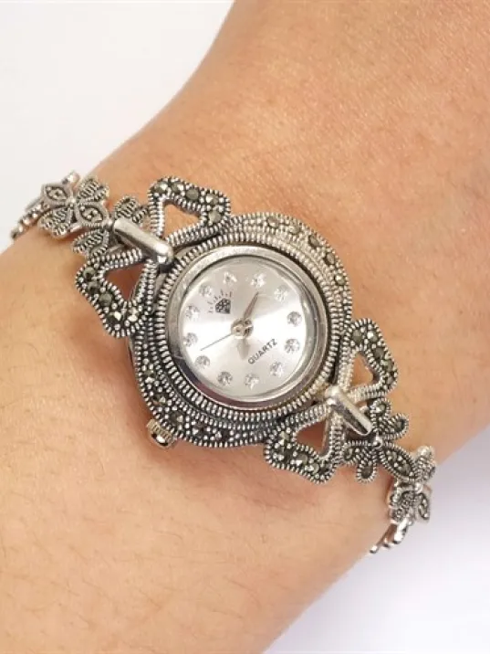 Helen Markazit Taş Detaylı Bayan Gümüş Saat