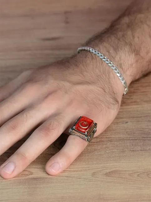 Mineli Ay Yıldız İşlemeli Kırmızı Zirkon Taş Süslemeli 925 Ayar Gümüş Erkek Yüzük GYZAYYLDIZK-KRM