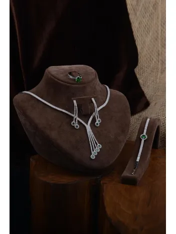 İkarus Bayan Zümrüt Taşlı Gümüş Su Yolu Set - Kolye, Bileklik, Küpe, Yüzük