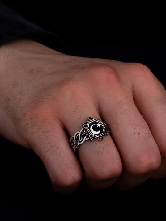 Erkek Gümüş Yüzük - Ay Yıldız Türk Bayrağı Motifli İnce Kibar Erkek Yüzüğü Model 2 Erkek Gümüş Yüzük - Ay Yıldız Türk Bayrağı Motifli İnce Kibar Erkek Yüzüğü Model 2