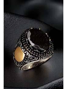 Erkek Siyah Zirkon Taşlı Harf Yazılabilir Model 925 Ayar Gümüş Yüzük