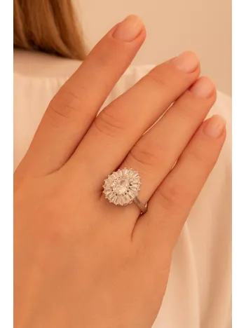 Kadın Gümüş Yüzük - Damla Model Zirkon Taşlı Baget Süslemeli Rodyumlu Kadın Yüzük