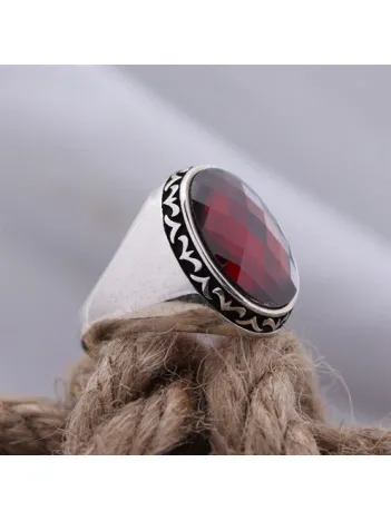 Kırmızı Yakut Taşlı Kenarı İşlemeli Özel Seri Erkek Gümüş Yüzük