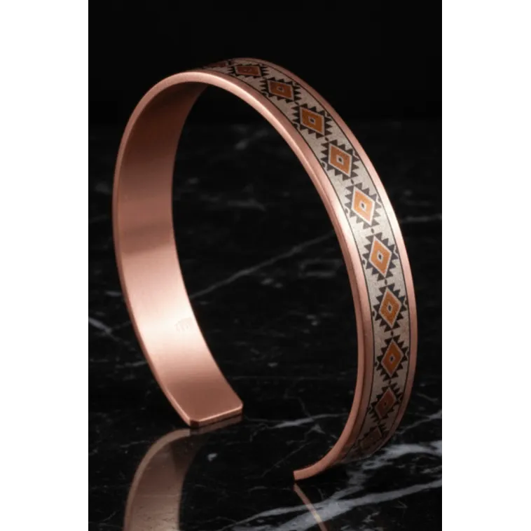 Kadın Bakır Bileklik Yüzük Set - Lenka Model Özel Baskı Metal Kutu Ve Kuvars Taşı Kadın Bakır Bileklik Yüzük Set - Lenka Model Özel Baskı Metal Kutu Ve Kuvars Taşı